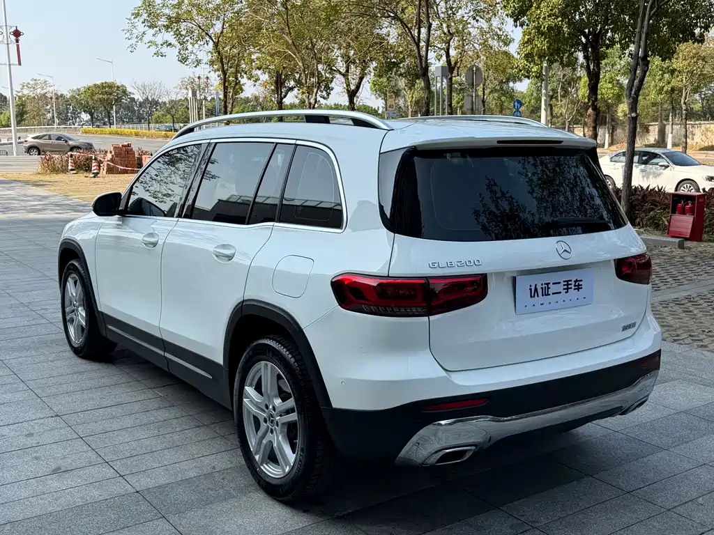 Mercedes-Benz GLB 2023 — фото 10