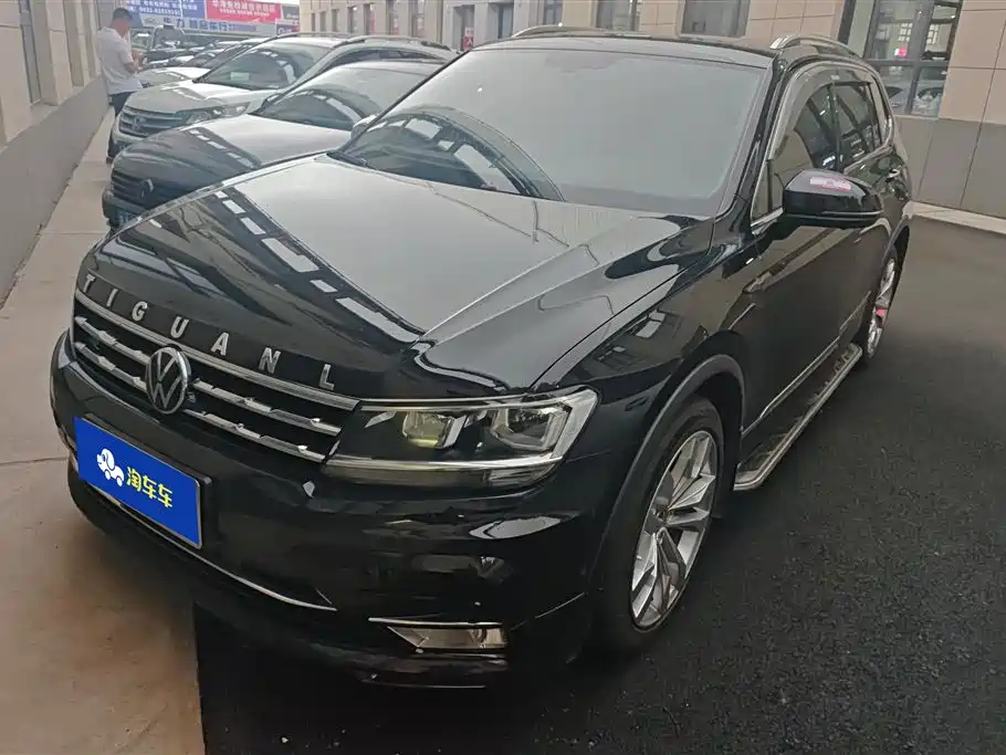 Volkswagen Tiguan L 2021 — фото 1