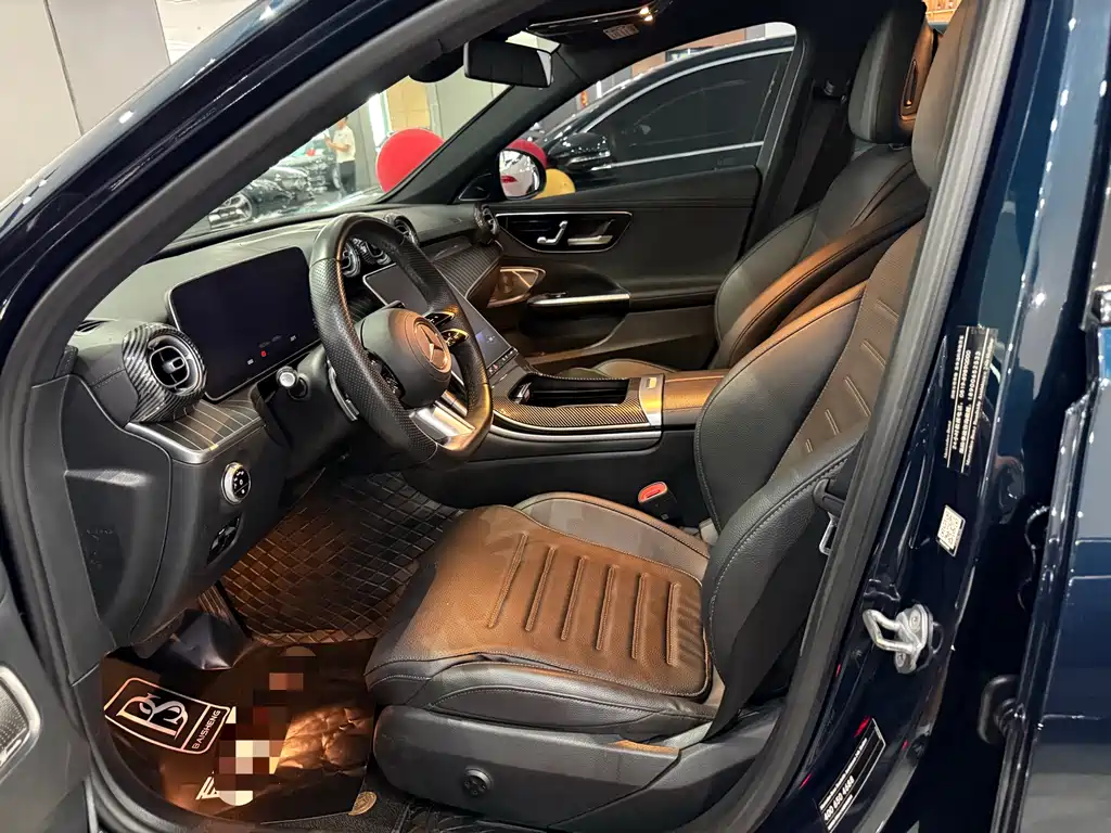 Mercedes-Benz C-Class 2023 — фото 3