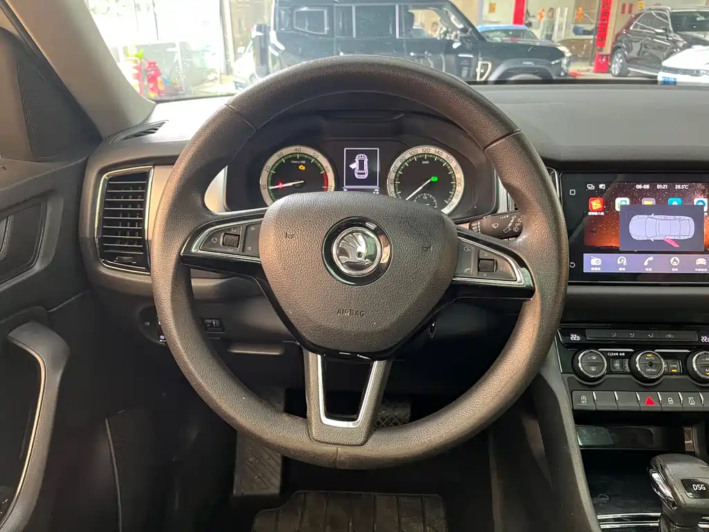 Skoda Kodiaq 2018 — фото 12
