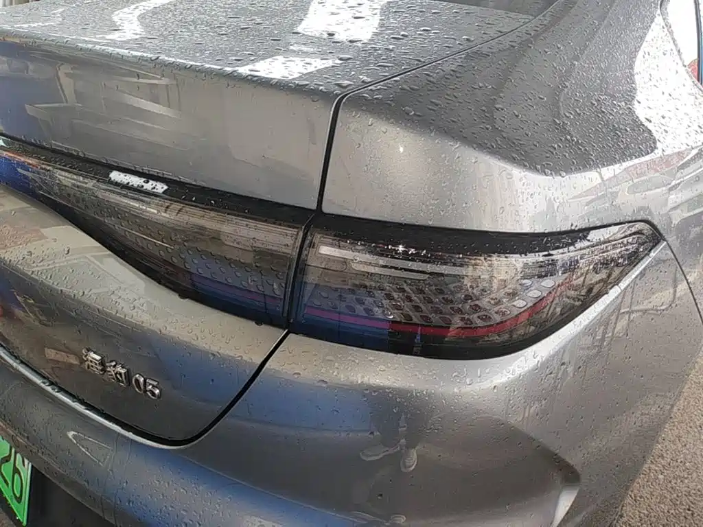 BYD Seal 05 DM-i 2026 — фото 8