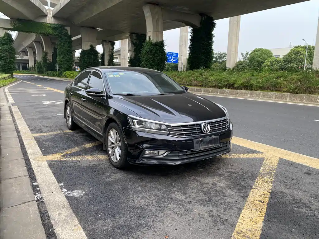 Volkswagen Passat 2018 — фото 4