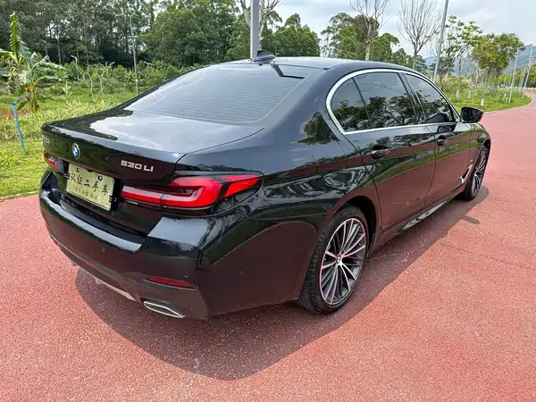 BMW 5 Series 2023