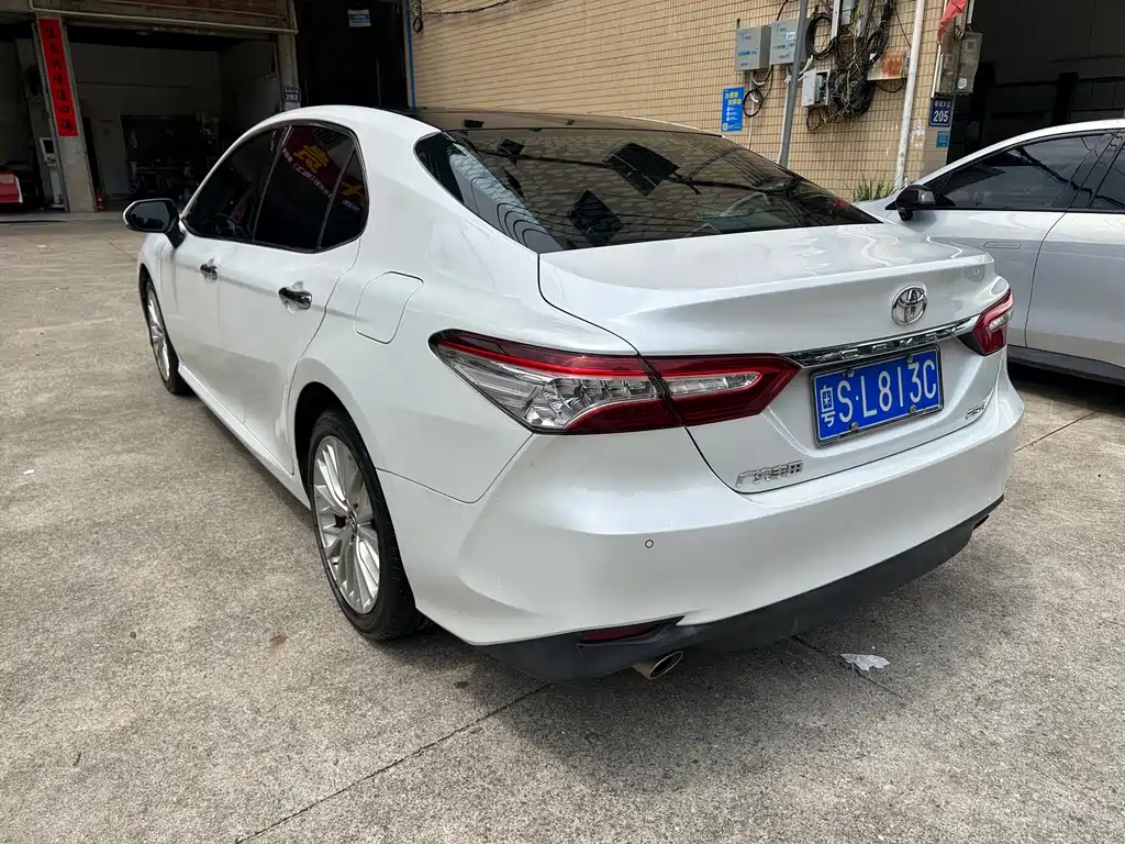 Toyota Camry 2020 — фото 3