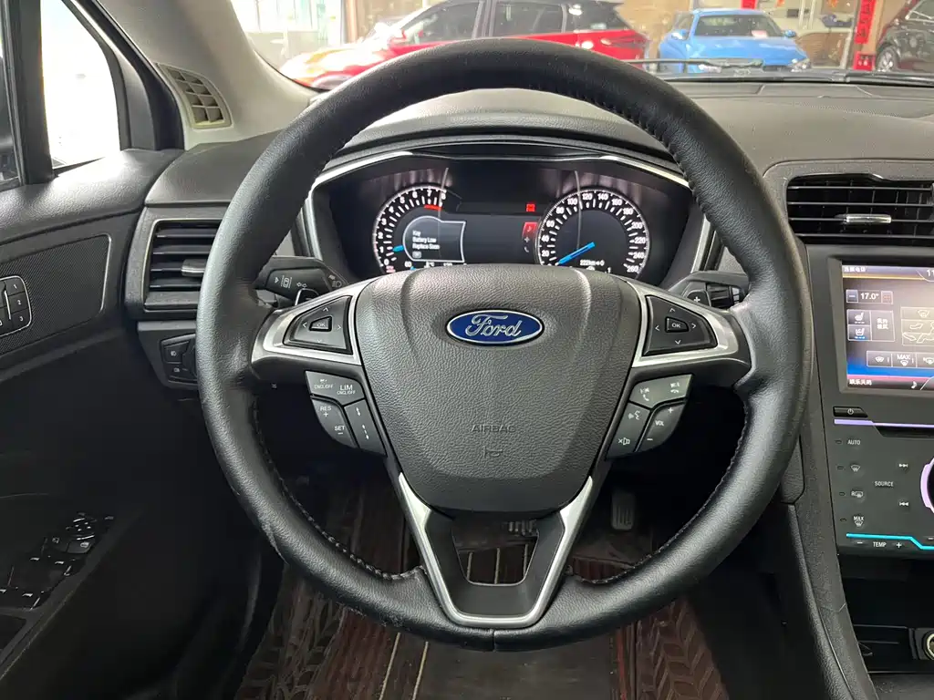 Ford Mondeo 2014 — фото 14