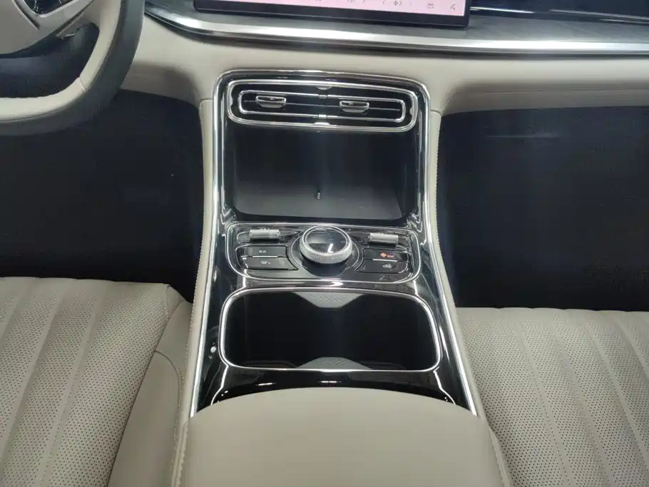 Geely Galaxy Star 6 2025 — фото 16