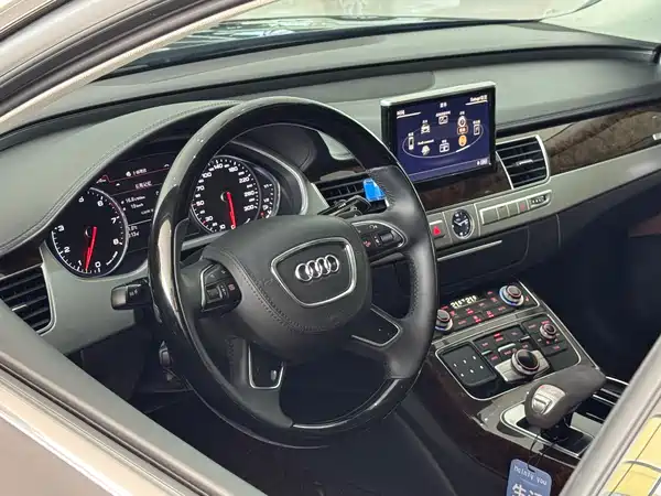 Audi A8 2016