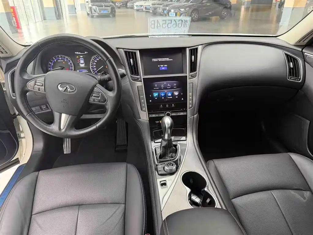 Infiniti Q50L 2016 — фото 4
