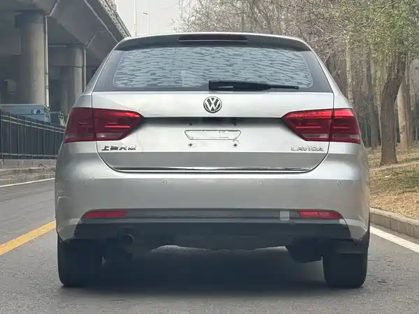 Volkswagen Gran Lavida 2013