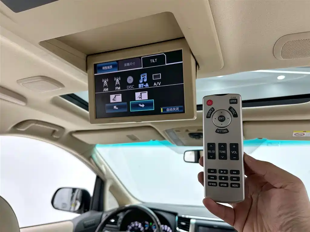 Toyota Alphard 2014 — фото 18