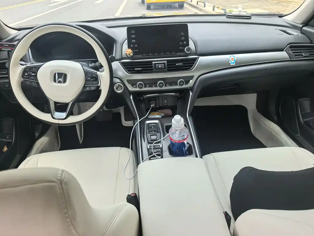 Honda Accord 2020 — фото 9