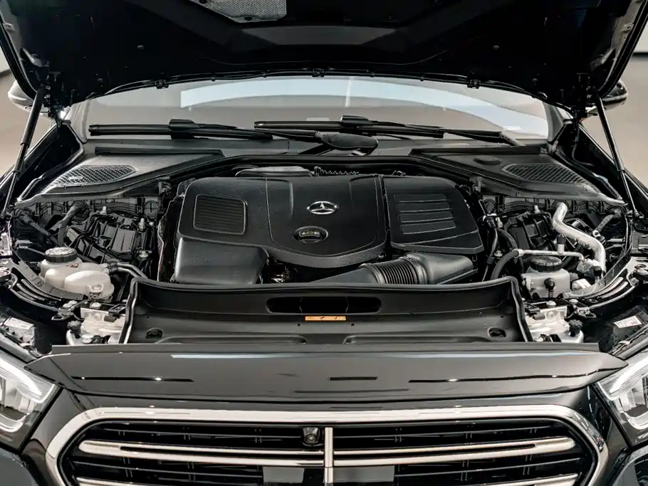 Mercedes-Benz E-Class 2025 — фото 22