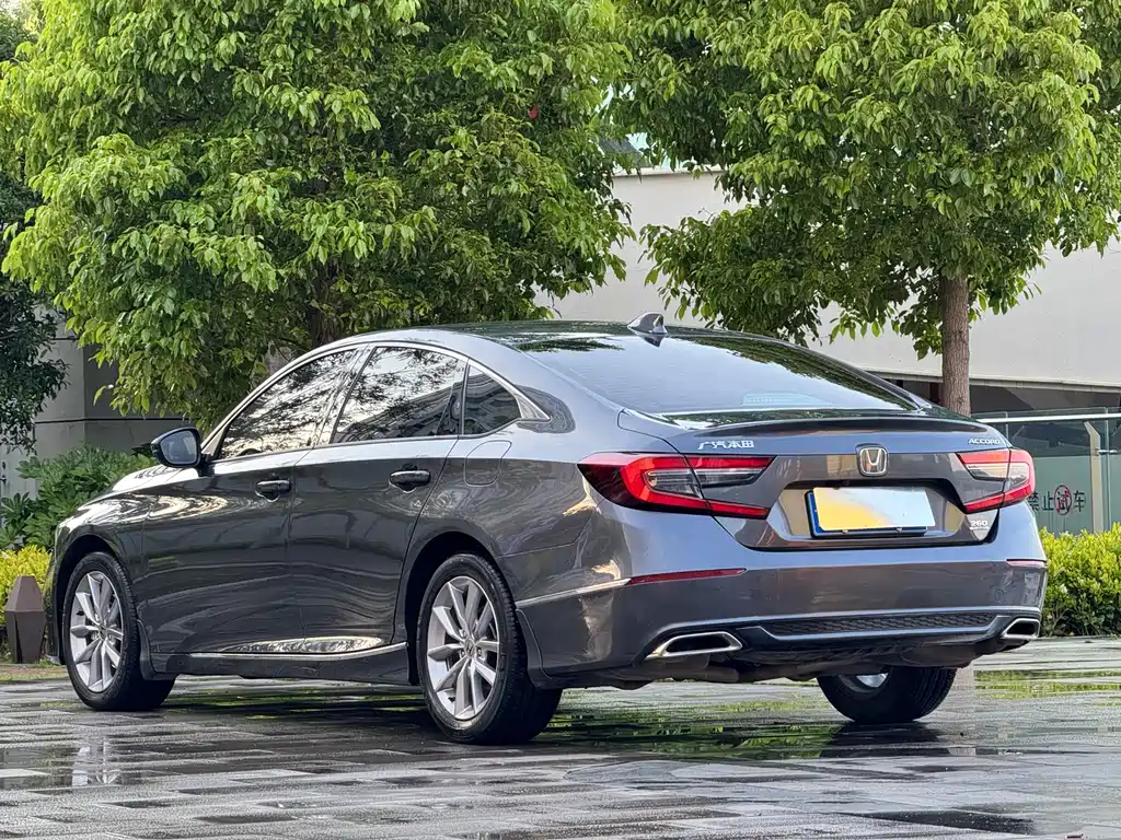 Honda Accord 2022 — фото 19
