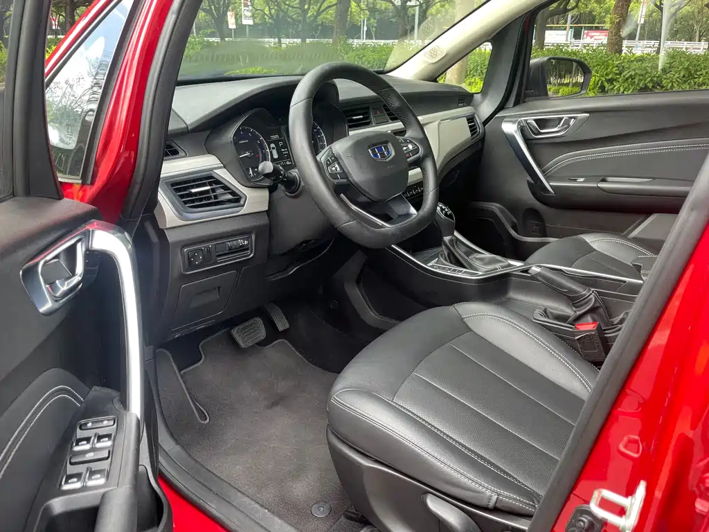 Geely Vision X3 2020 — фото 12