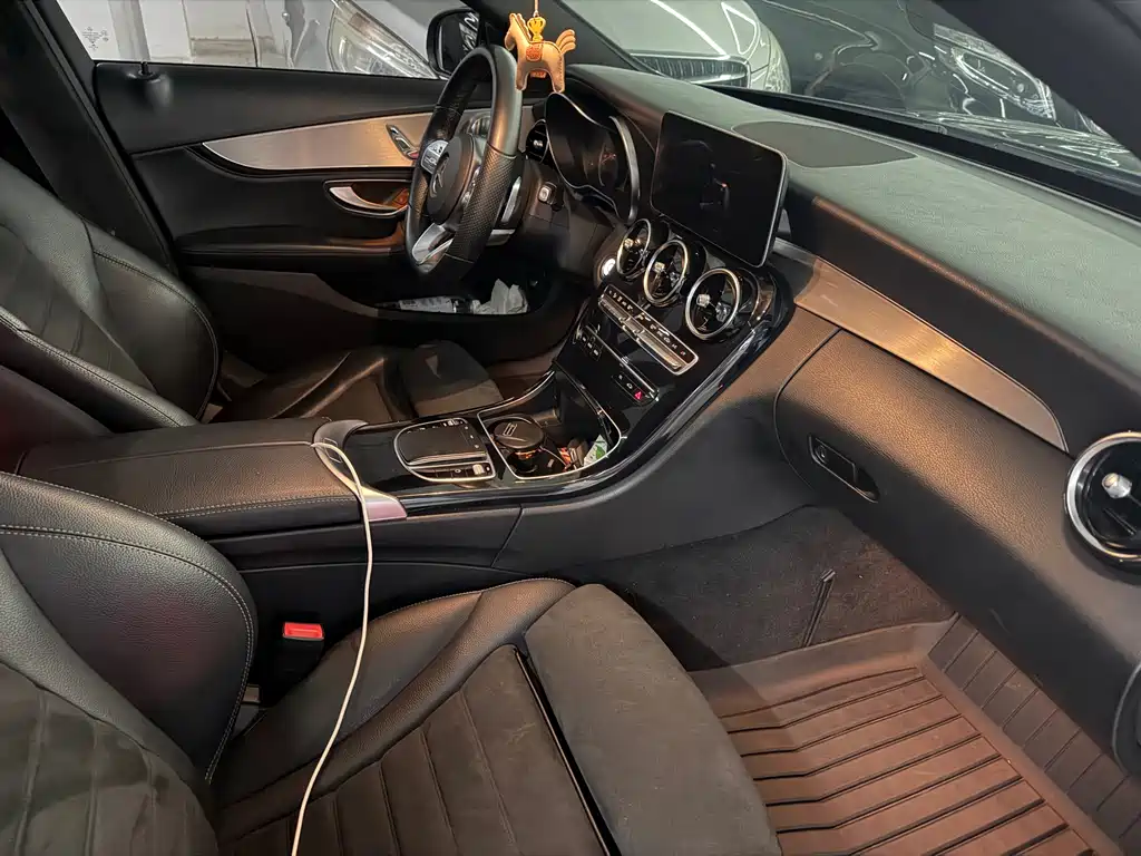 Mercedes-Benz C-Class 2019 — фото 12