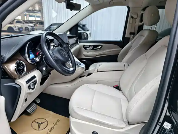Mercedes-Benz V-Class 2022