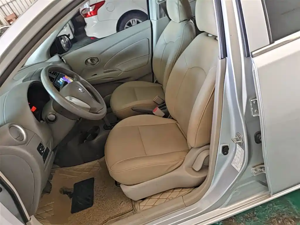 Nissan Sunny 2016 — фото 15