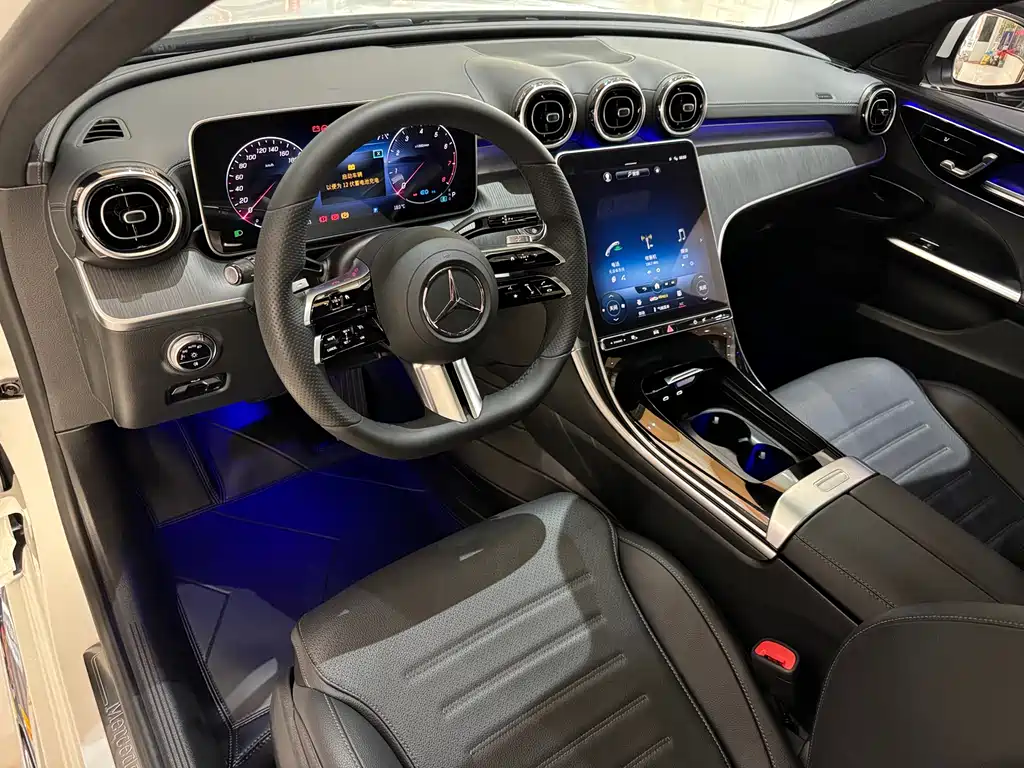 Mercedes-Benz C-Class 2022 — фото 4