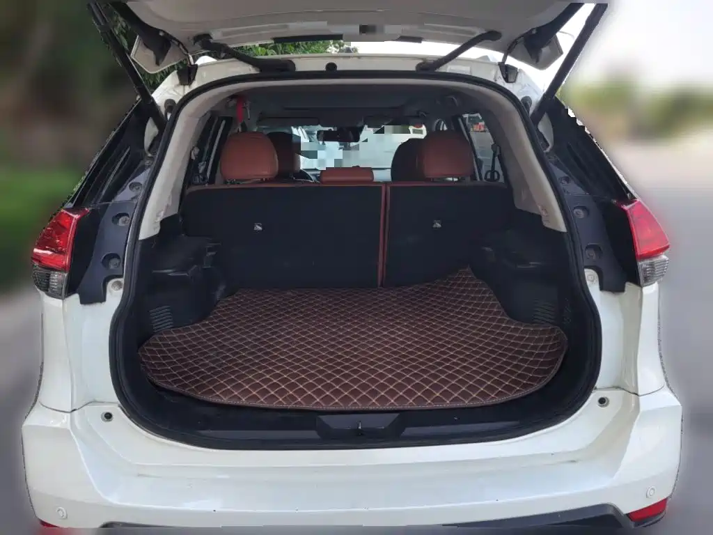 Nissan X-Trail 2017 — фото 10