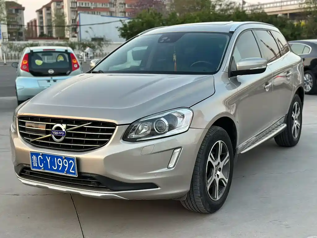 Volvo XC60 2014 — фото 1
