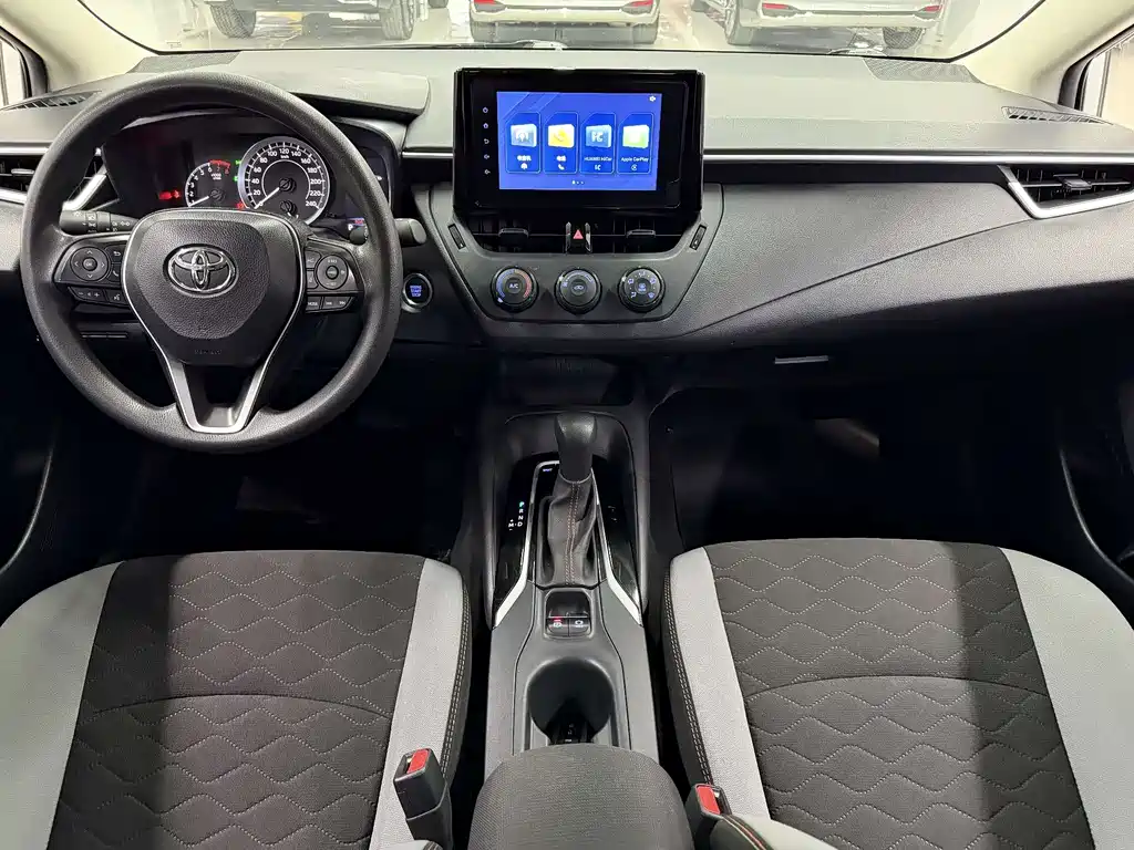 Toyota Corolla 2023 — фото 11