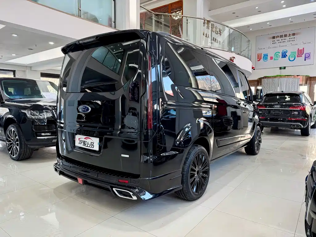 Ford Tourneo 2022 — фото 19