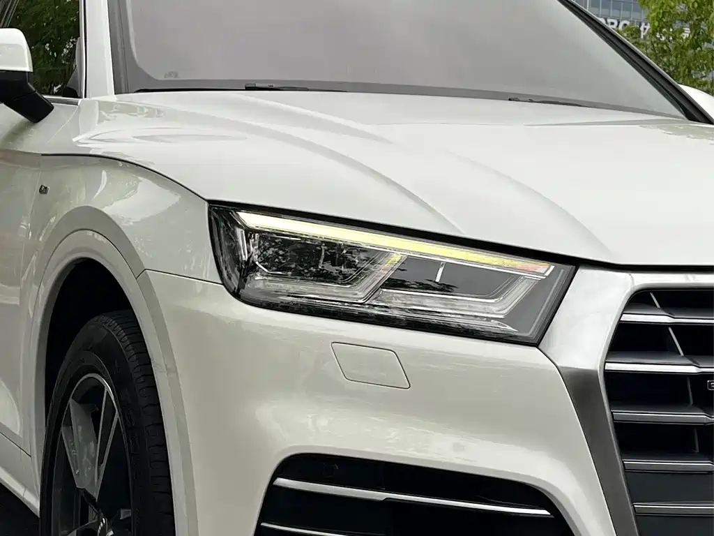 Audi Q5L 2019 — фото 8