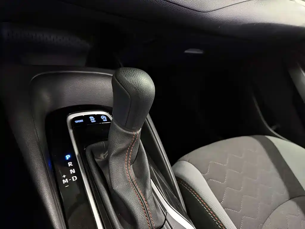 Toyota Corolla 2023 — фото 13