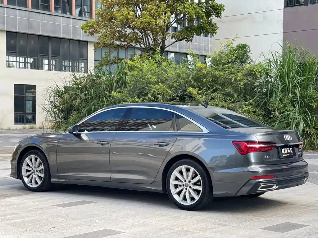 Audi A6L 2022 — фото 8