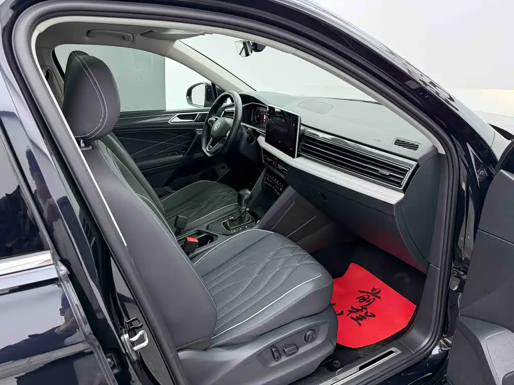 Volkswagen Tiguan L 2022 — фото 18