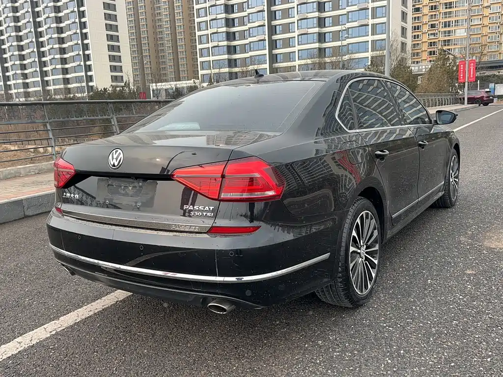 Volkswagen Passat 2016 — фото 5