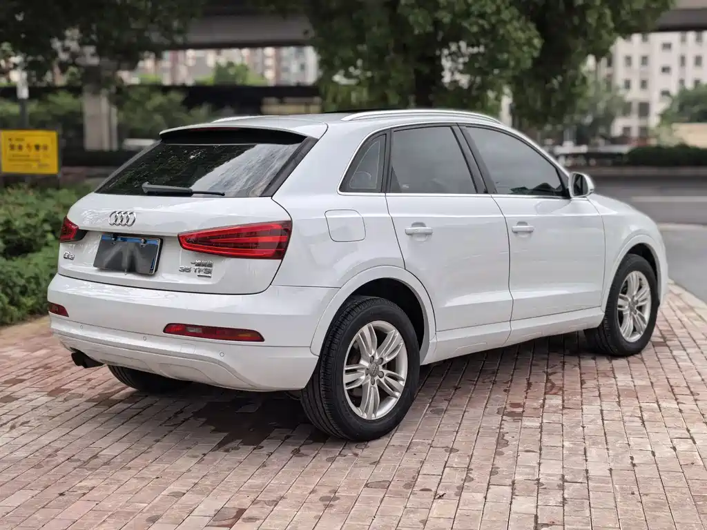 Audi Q3 2016