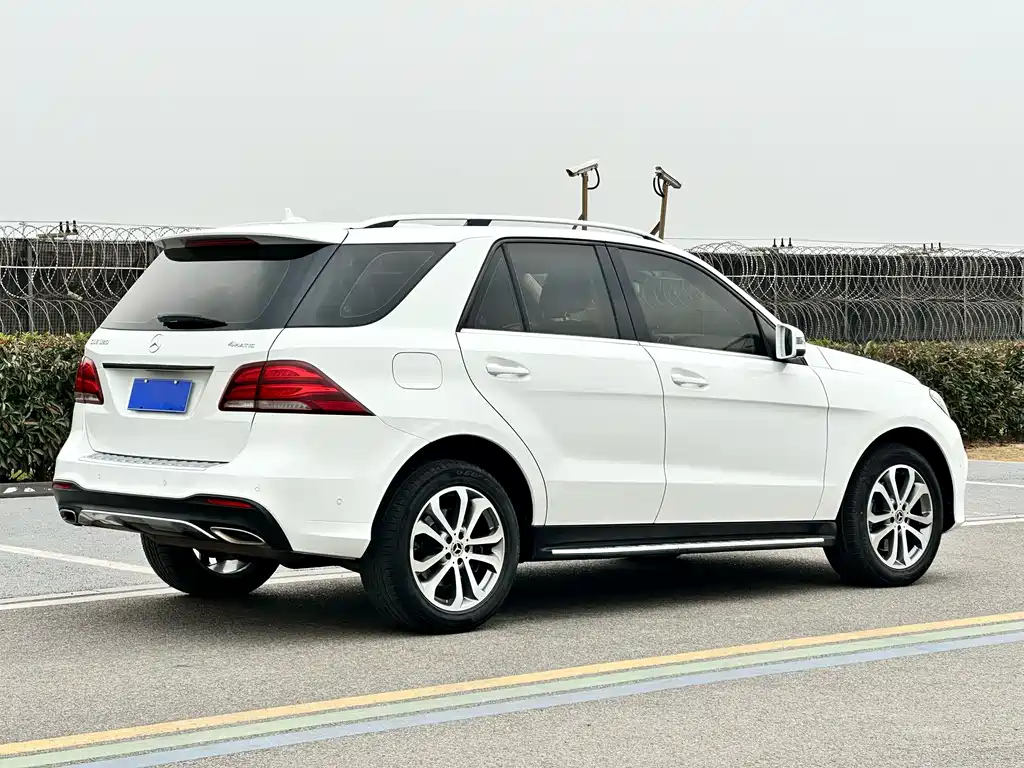 Mercedes-Benz GLE 2018 — фото 5