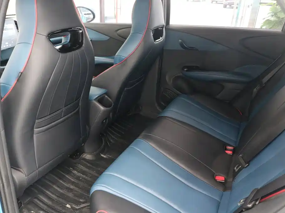 BYD Dolphin 2022 — фото 11