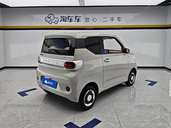 Wuling Hongguang MINIEV 2025