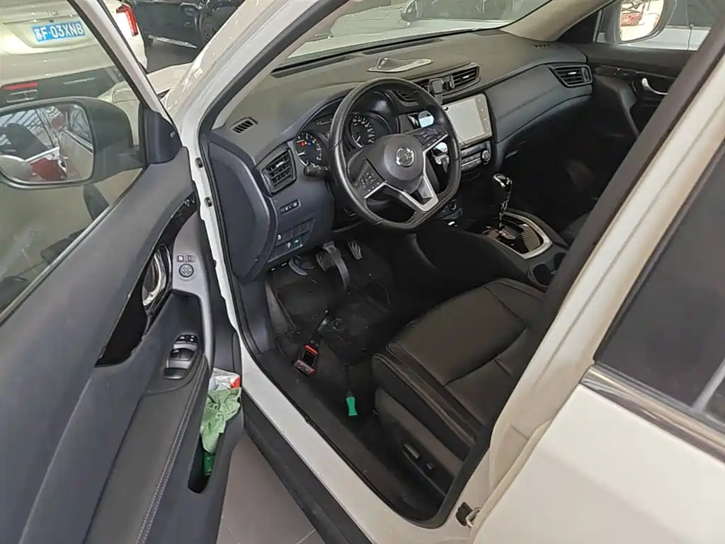 Nissan X-Trail 2020 — фото 16