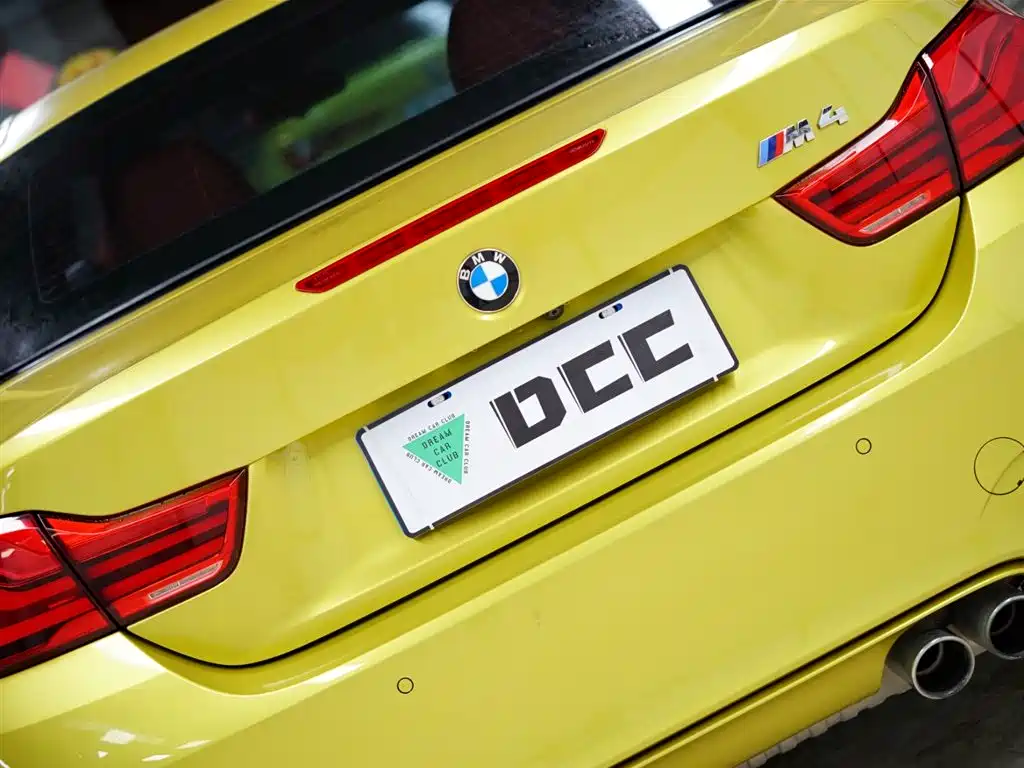 BMW M4 2018 — фото 9