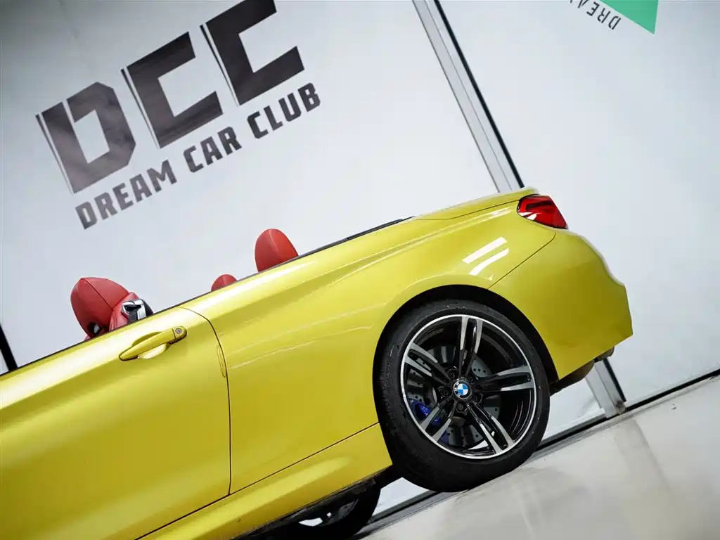 BMW M4 2018 — фото 19