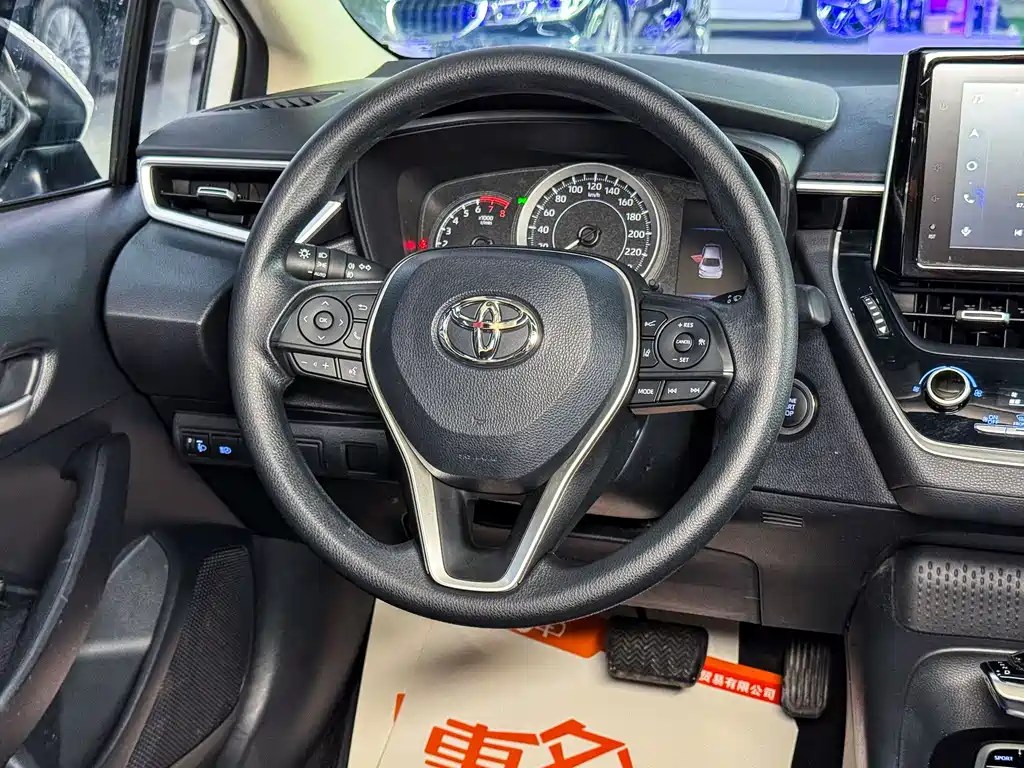 Toyota Corolla 2020 — фото 9