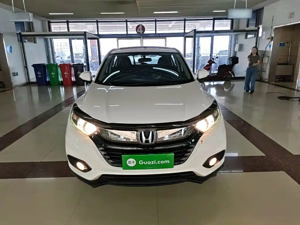 Honda Vezel 2020 — фото 3