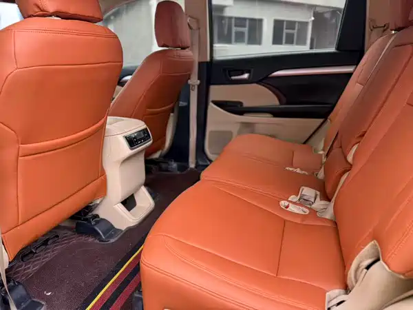 Toyota Highlander 2016