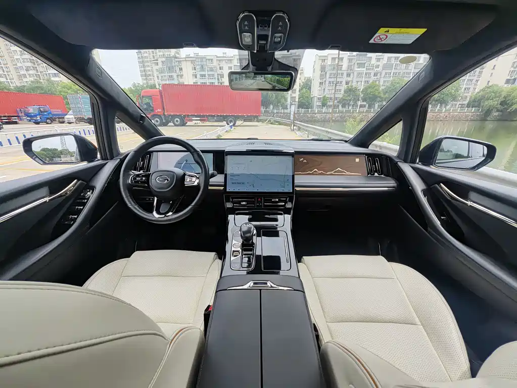 GAC Motor Trumpchi M8 2023 — фото 5