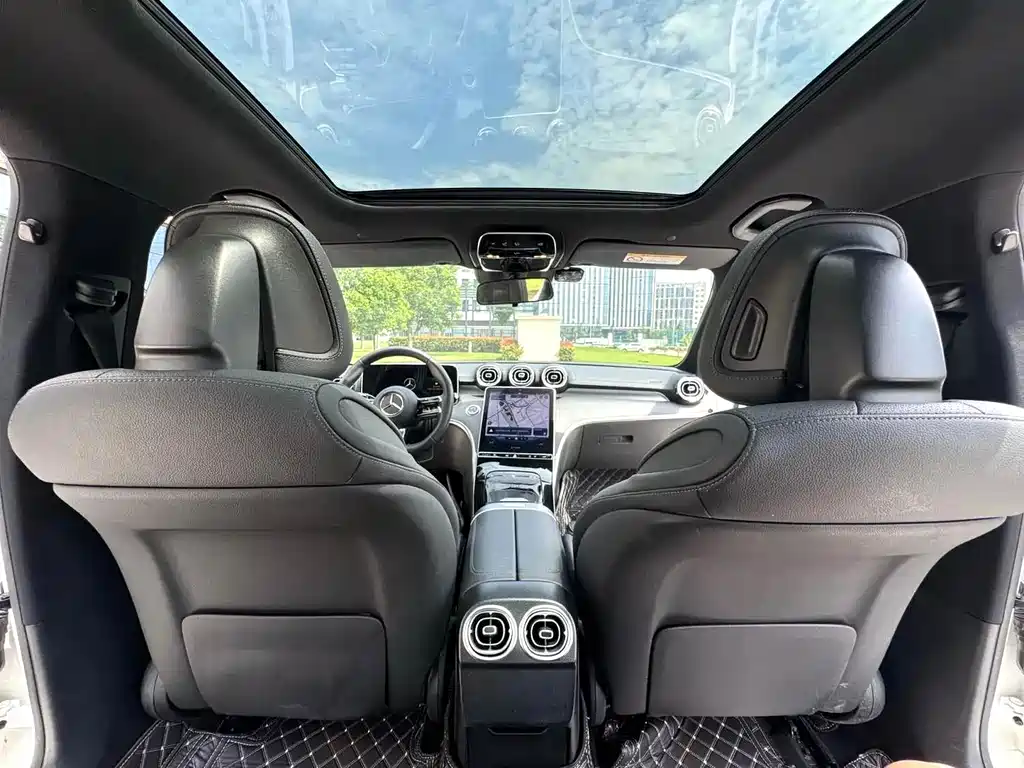 Mercedes-Benz C-Class 2022 — фото 9