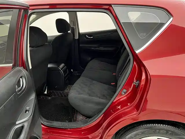 Nissan Tiida 2015 — фото 12