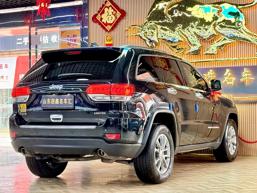 Jeep Grand Cherokee 2014 — фото 16
