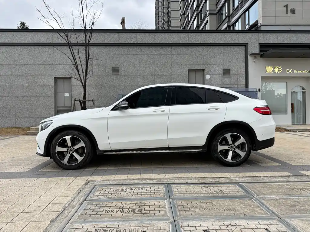 Mercedes-Benz GLC Coupe 2018 — фото 13