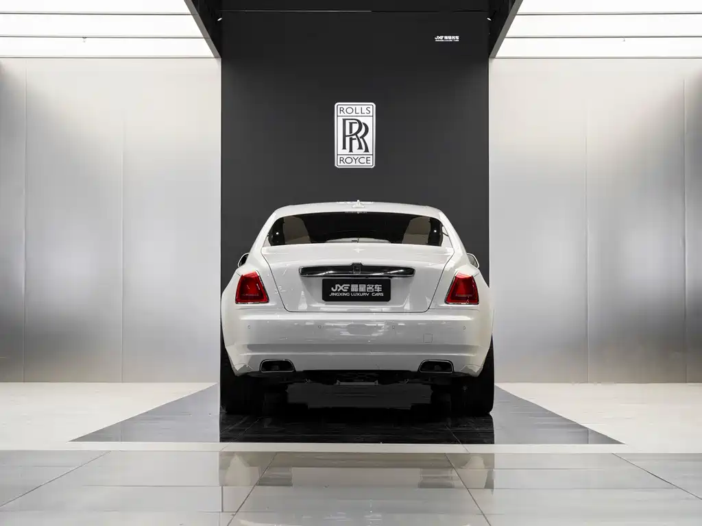 Rolls-Royce Ghost 2014 — фото 14
