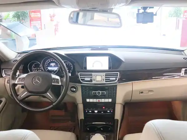 Mercedes-Benz E-Class 2014