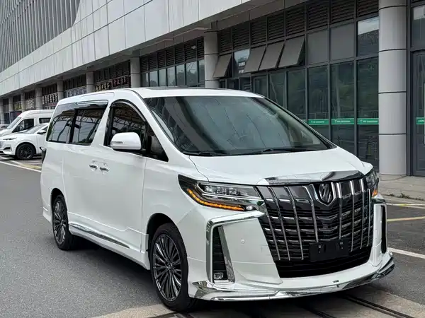Toyota Alphard 2015