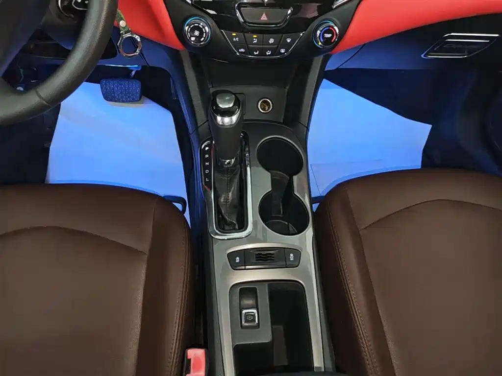 Chevrolet Cruze 2017 — фото 14